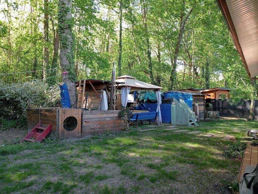 Maison 70M2 Calme Vue Sur Foret Salles  Εξωτερικό φωτογραφία